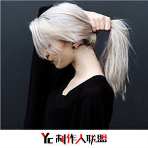 女子驷马悬吊真人
